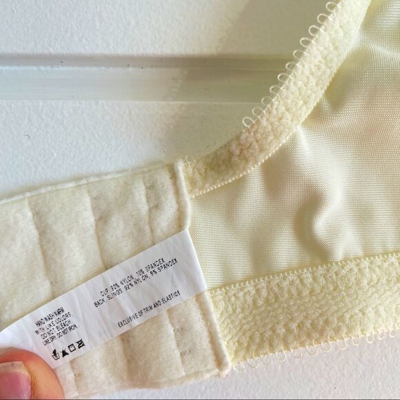 Bali Double Support Tailored Wireless Bra Nude 36C - Picture 7 of 8